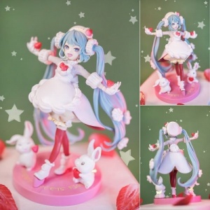 96167-sweet-sweets-figure-hatsune-miku-strawberry-shortcake-17cm