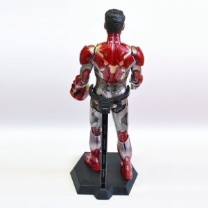 crazy-toys-iron-man-005-min