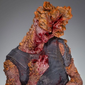 dark-horse-pvc-armored-click-22-cm-the-last-of-us-statue_1