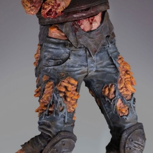 dark-horse-pvc-armored-click-22-cm-the-last-of-us-statue_2