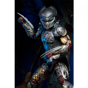 scale-action-figure---ultimate-fugitive-predator-4